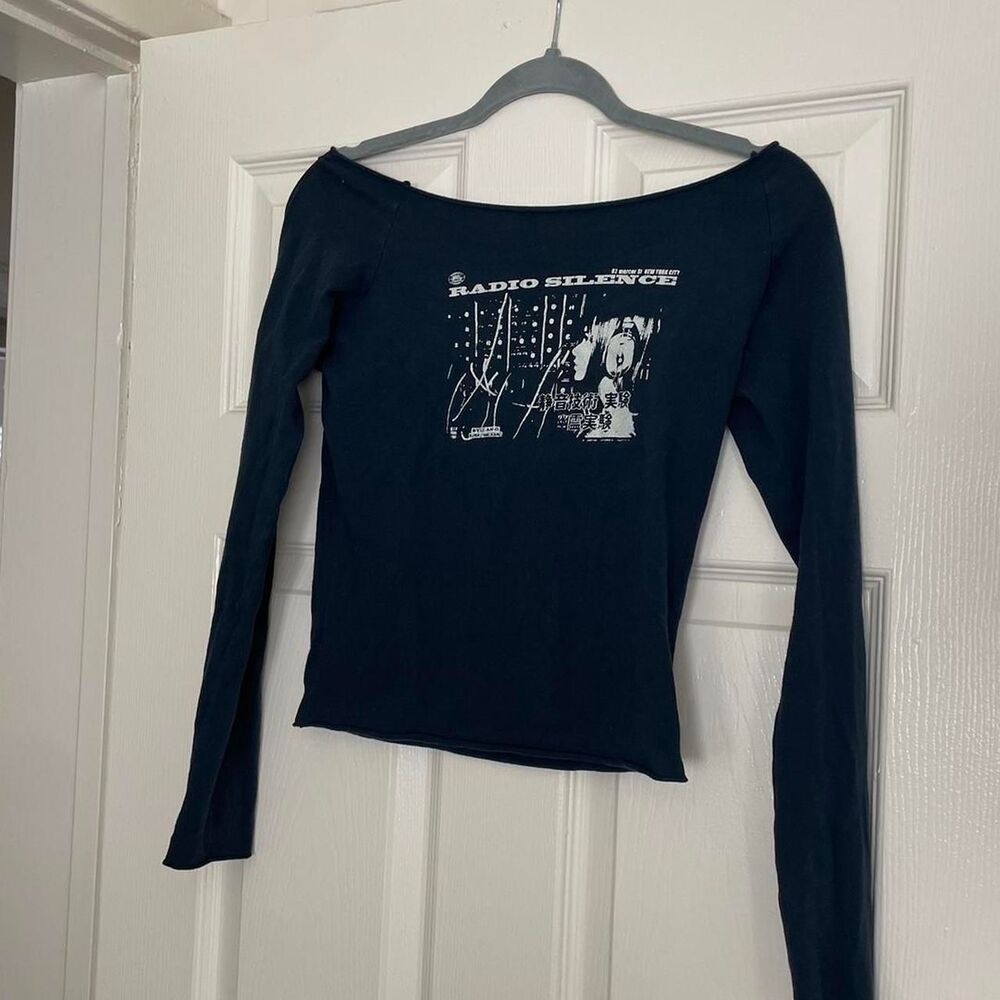 Brandy-melville Women's Black and Navy Crop-top